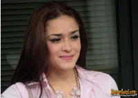 Foto Yasmine Wildblood