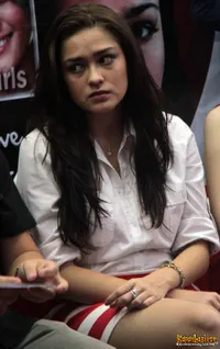 Foto Yasmine Wildblood