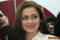 Foto Yasmine Wildblood