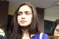 Foto Yasmine Wildblood