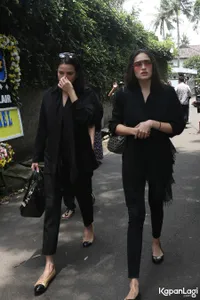 Foto Yasmine Wildblood