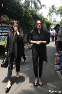 Foto Yasmine Wildblood