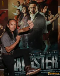Foto Yayan Ruhian