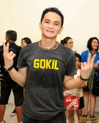 Foto Yosi Project Pop