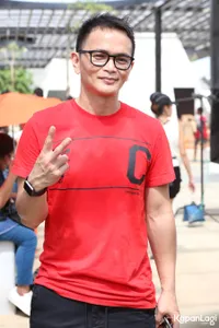 Foto Yosi Project Pop