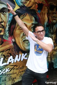 Foto Yosi Project Pop