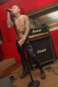 Foto Yuvi Eighteen Plus Band