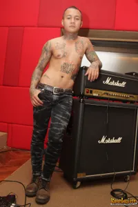 Foto Yuvi Eighteen Plus Band