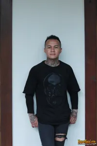 Foto Yuvi Eighteen Plus Band