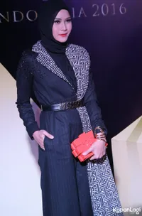 Foto Zaskia Adya Mecca