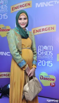 Foto Zaskia Adya Mecca