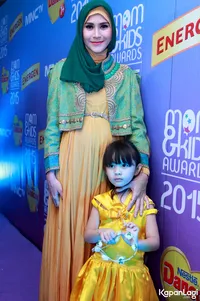 Foto Zaskia Adya Mecca