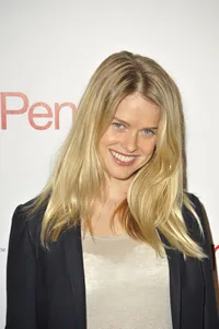 Foto Alice Eve