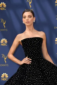 Foto Angela Sarafyan