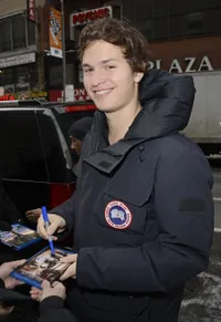 Foto Ansel Elgort