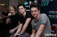 Foto Before You Exit