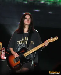 Foto Blood Red Shoes