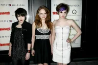 Foto Care Bears On Fire