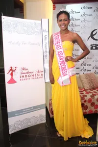 Foto Christy Anggeline