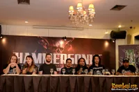 Foto Claim The Thrones