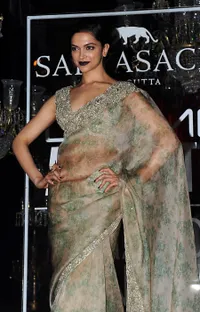 Foto Deepika Padukone