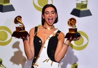 Foto Dua Lipa