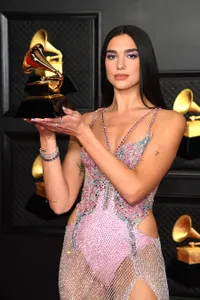 Foto Dua Lipa