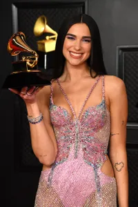 Foto Dua Lipa