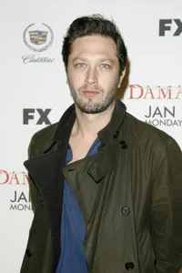 Foto Ebon Moss Bachrach