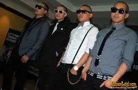 Foto Far East Movement