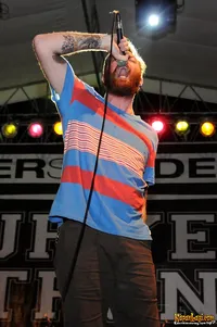 Foto Four Year Strong