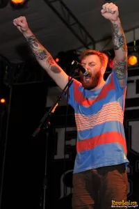 Foto Four Year Strong