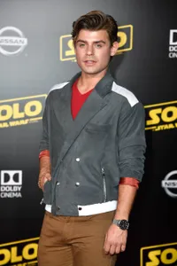 Foto Garrett Clayton