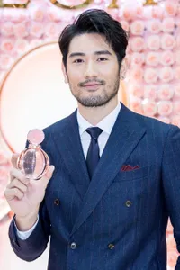 Foto Godfrey Gao