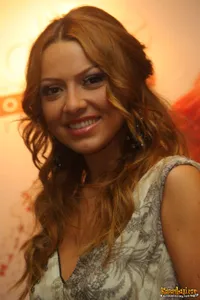 Foto Hadise