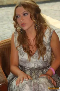 Foto Hadise