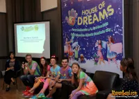 Foto Hi 5 House Of Dreams