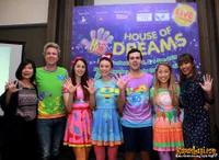 Foto Hi 5 House Of Dreams