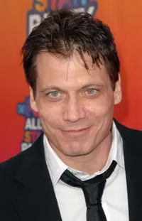 Foto Holt Mccallany