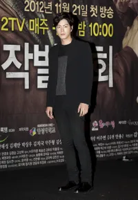 Foto Hong Jong Hyun