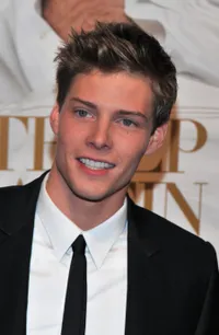 Foto Hunter Parrish