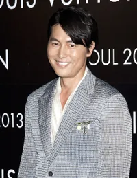 Foto Jung Woo Sung