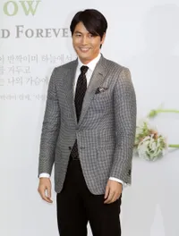 Foto Jung Woo Sung