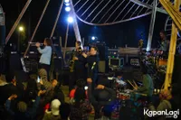 Foto Jungle By The Night