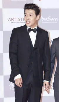 Foto Kang Ha Neul