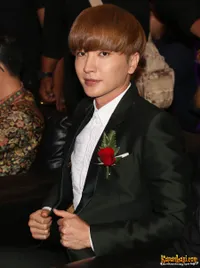 Foto Leeteuk Super Junior