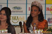 Foto Leila Lopes