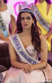 Foto Manushi Chhillar