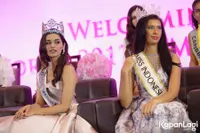 Foto Manushi Chhillar