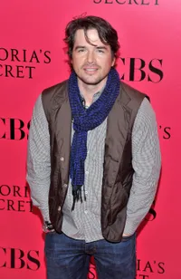 Foto Matthew Settle
